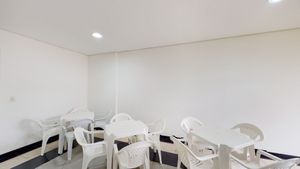 Image 31 - 926670